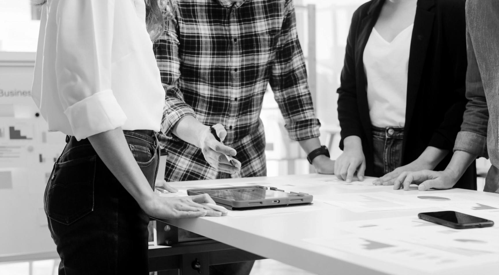 Formation en analyse financière avec graphiques et données